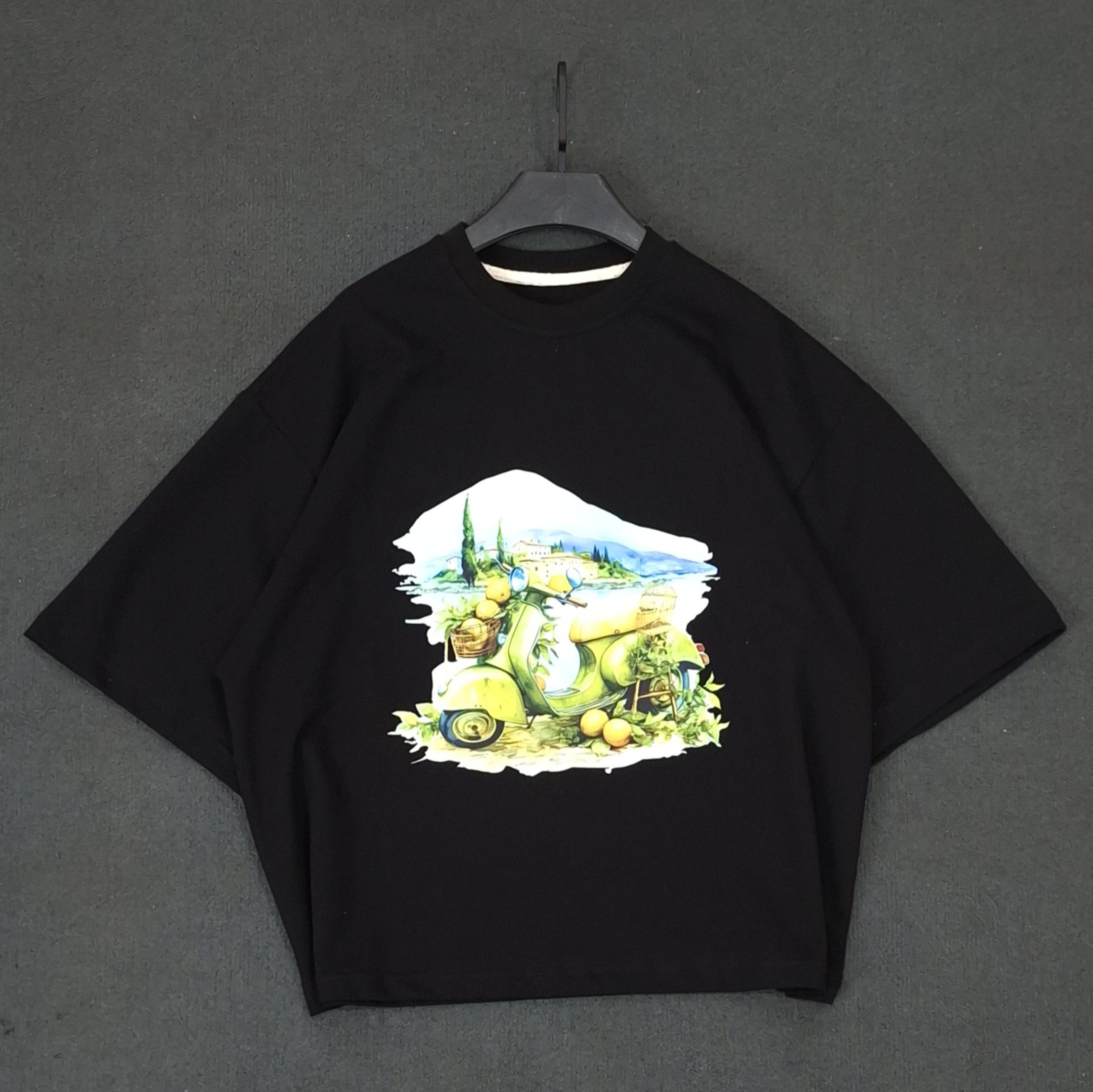 تیشرت زنانه vespa باکسی پارچه مچینست